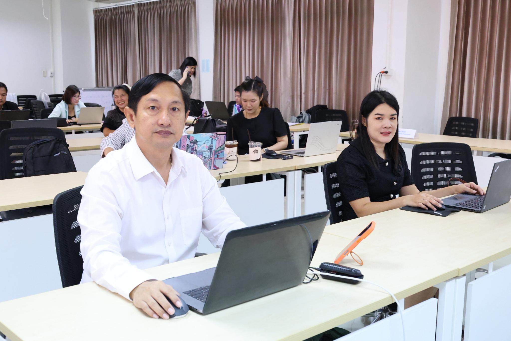74. โครงการการผลิตสื่อการสอนด้วยนวัตกรรม AI ของครูเพื่อส่งเสริมความคิดสร้างสรรค์สำหรับผู้เรียนในยุคดิจิทัลตามบริบทของโรงเรียน ภายใต้โครงการพัฒนาคุณภาพการศึกษาและการพัฒนาท้องถิ่นโดยมีสถาบันอุดมศึกษาเป็นพี่เลี้ยงเครือข่ายเพื่อการพัฒนาอุดมศึกษา